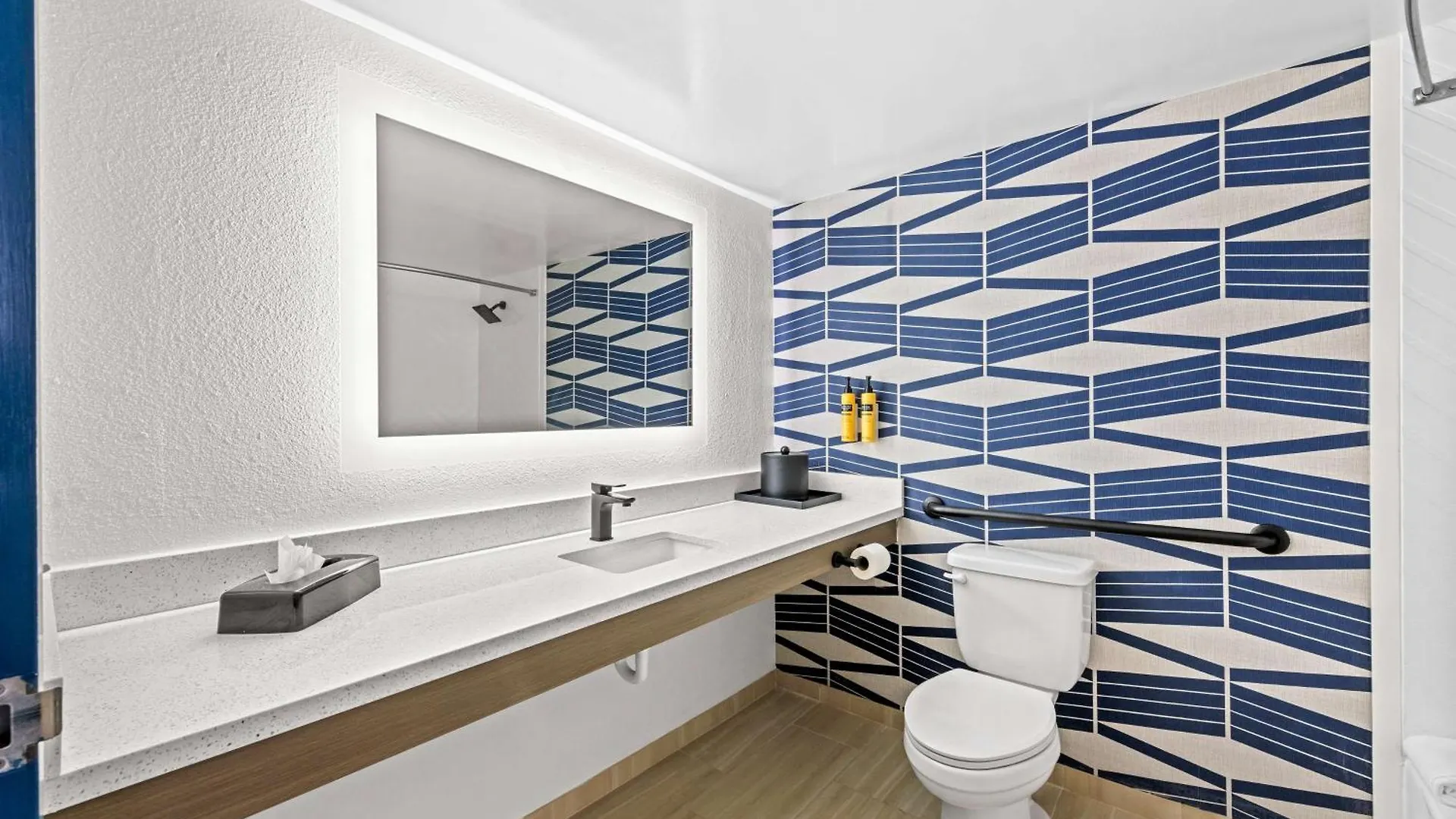 Best Western Plus Lower South End Charlotte 3*,  United States